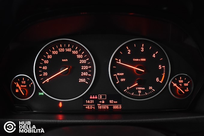 BMW 320d xDrive Touring Business Advantage